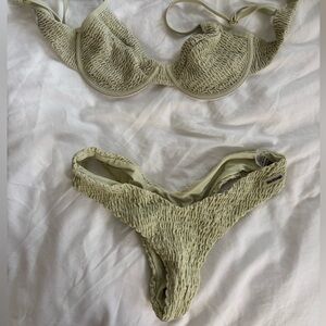 Blackbough light Green Textured Bikini bottom cheeky size S